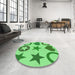 Round Patterned Green Rug in a Office, pat1692grn