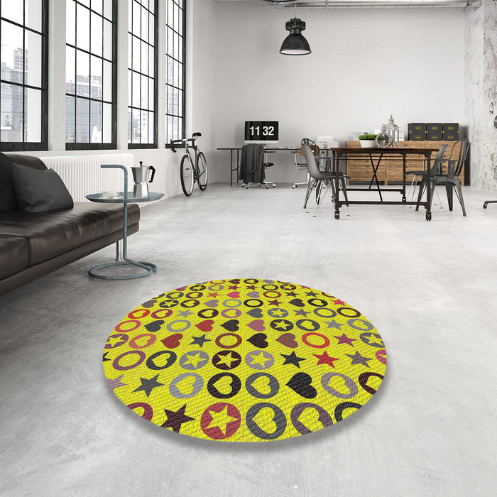 Round Patterned Chestnut Brown Novelty Rug in a Office, pat1693