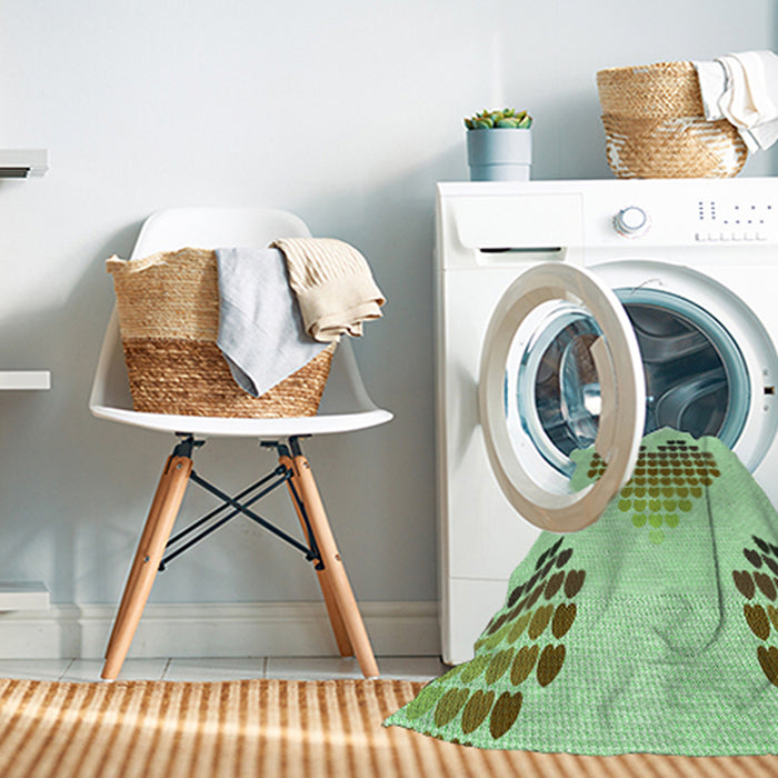 Machine Washable Transitional Light Green Rug in a Washing Machine, wshpat1699grn