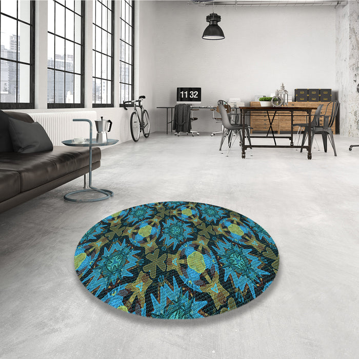 Round Patterned Deep-Sea Green Rug in a Office, pat17lblu