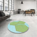 Round Patterned Pale Green Rug in a Office, pat1708lblu