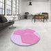 Round Patterned Blossom Pink Rug in a Office, pat1708pur