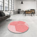 Round Patterned Red Rug in a Office, pat1708rd