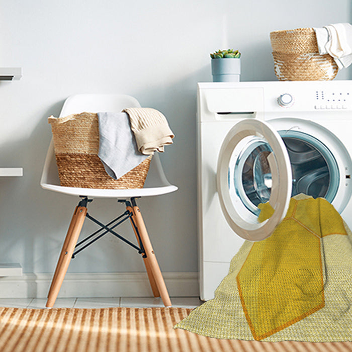 Machine Washable Transitional Bold Yellow Rug in a Washing Machine, wshpat1708yw