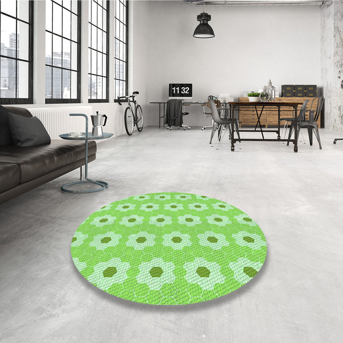 Round Patterned Green Rug in a Office, pat1714grn