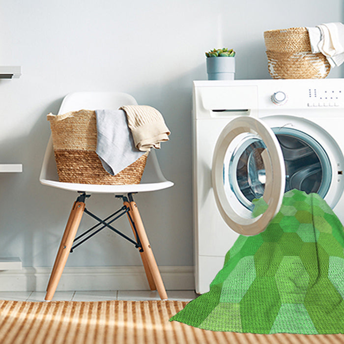 Machine Washable Transitional Emerald Green Rug in a Washing Machine, wshpat1724grn