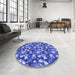 Round Patterned Sky Blue Rug in a Office, pat1743blu