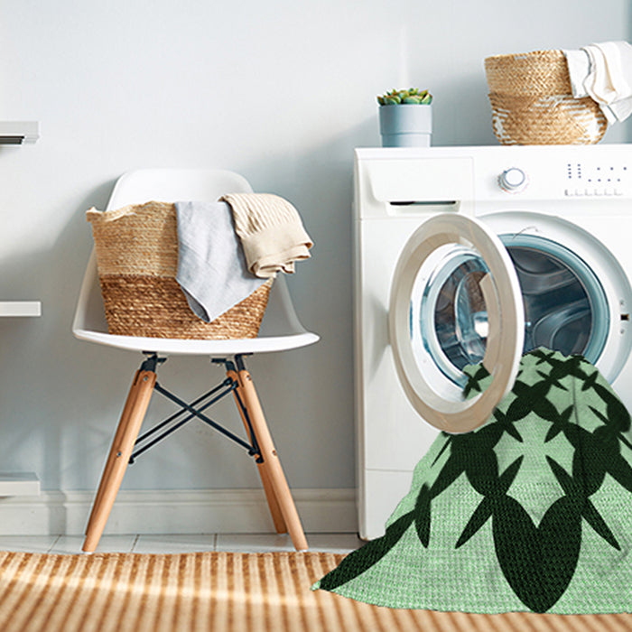 Machine Washable Transitional Dark Forest Green Rug in a Washing Machine, wshpat1748grn