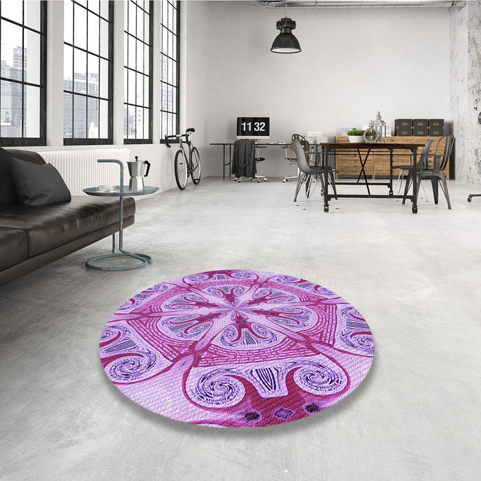Round Patterned Orchid Purple Rug in a Office, pat1751pur