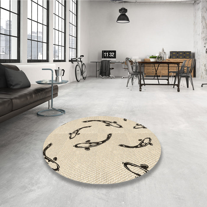 Round Patterned Moccasin Beige Rug in a Office, pat1781brn
