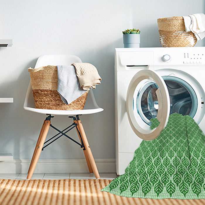 Machine Washable Transitional Light Green Rug in a Washing Machine, wshpat1789grn