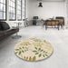 Round Patterned Vanilla Gold Rug in a Office, pat1800brn