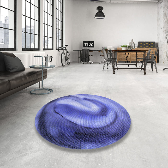 Round Patterned Denim Blue Rug in a Office, pat181blu