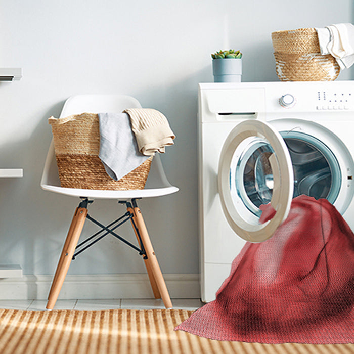 Machine Washable Transitional Red Rug in a Washing Machine, wshpat181rd