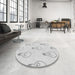 Round Machine Washable Transitional Dark Gray Rug in a Office, wshpat1813