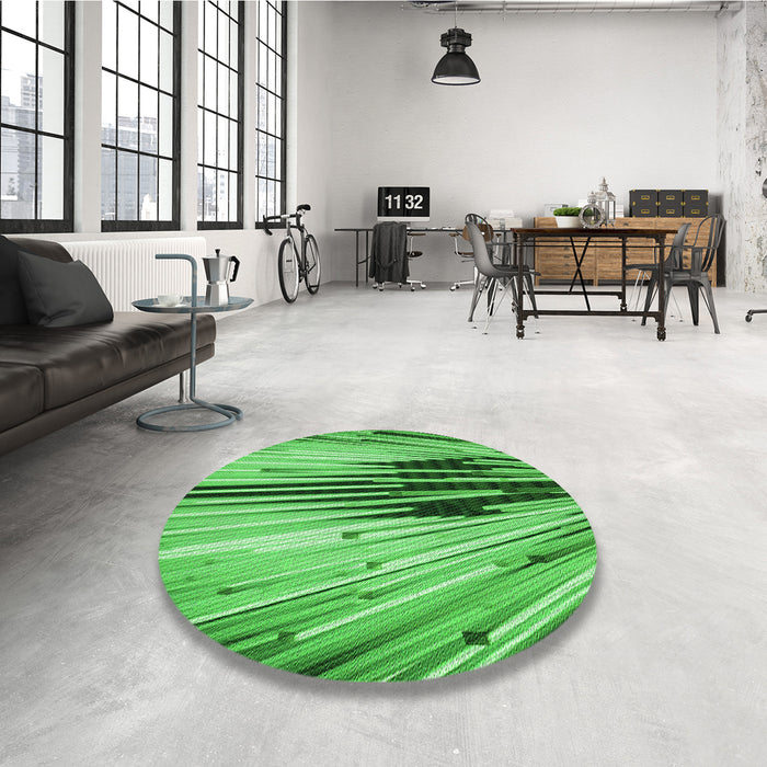 Round Patterned Green Rug in a Office, pat1814grn