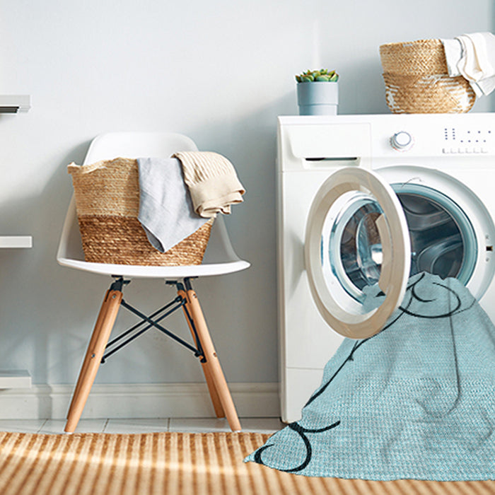 Machine Washable Transitional Electric Blue Rug in a Washing Machine, wshpat1816lblu