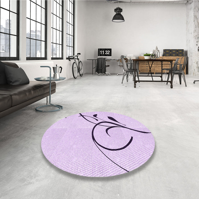 Round Patterned Orchid Purple Rug in a Office, pat1816pur
