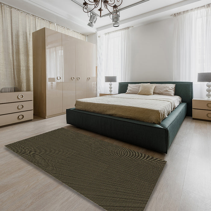 Patterned Midnight Gray Rug in a Bedroom, pat1817brn