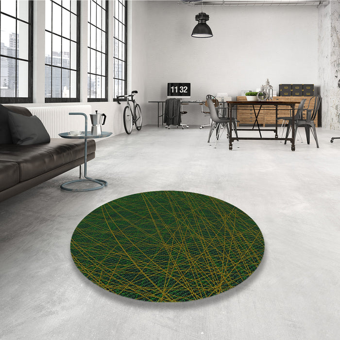 Round Patterned Midnight Gray Rug in a Office, pat1826grn