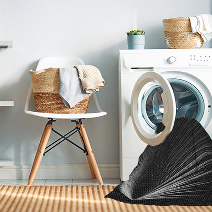 Machine Washable Transitional Black Rug in a Washing Machine, wshpat1829gry