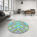 Round Patterned Green Rug in a Office, pat1834lblu