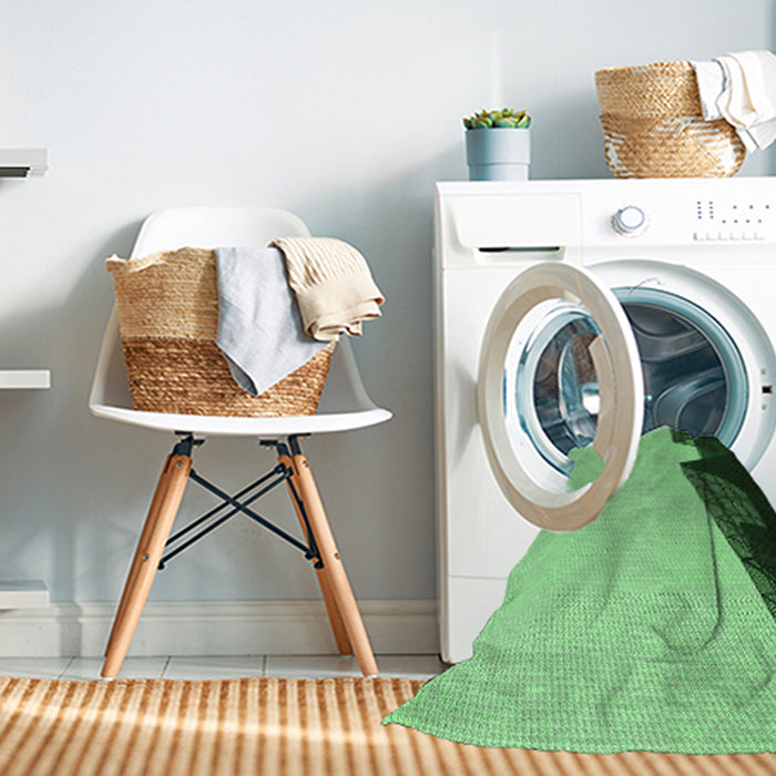 Machine Washable Transitional Forest Green Rug in a Washing Machine, wshpat1840grn