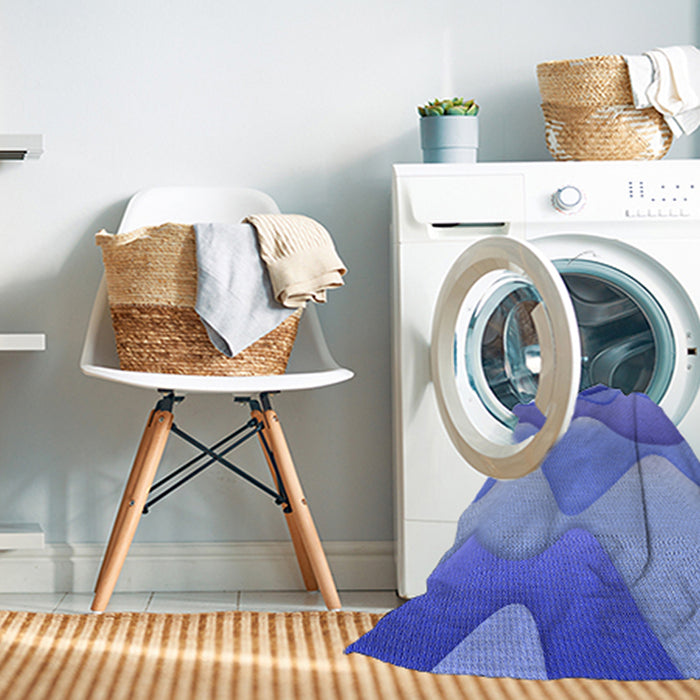 Machine Washable Transitional Sky Blue Rug in a Washing Machine, wshpat1846blu