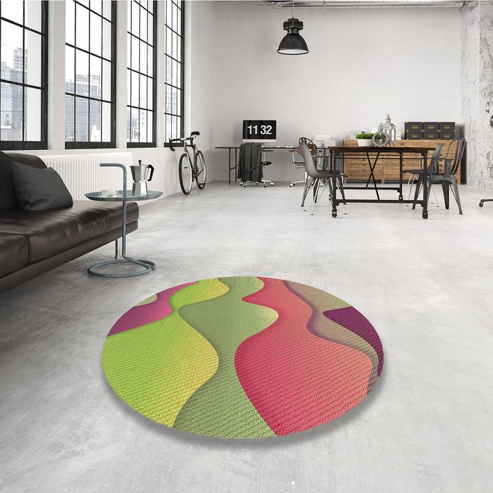 Round Patterned Green Rug in a Office, pat1846brn