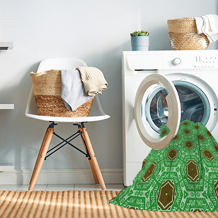 Machine Washable Transitional Green Rug in a Washing Machine, wshpat1847grn