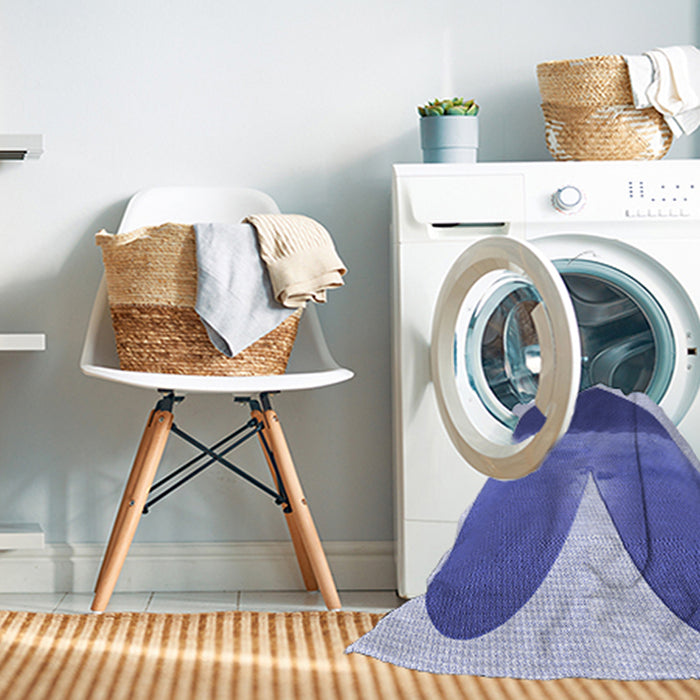 Machine Washable Transitional Blue Rug in a Washing Machine, wshpat1851blu