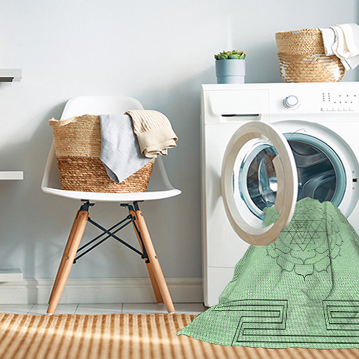 Machine Washable Transitional Mint Green Rug in a Washing Machine, wshpat1867grn