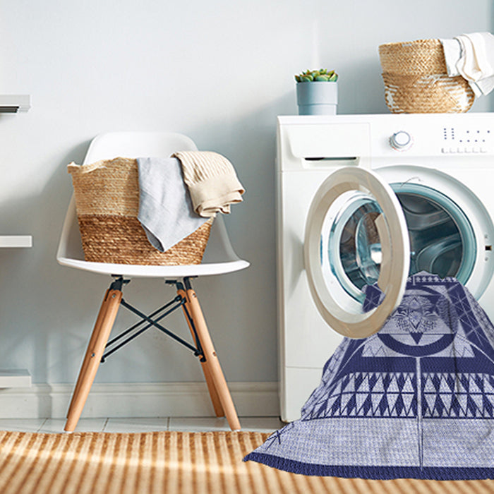 Machine Washable Transitional Sapphire Blue Rug in a Washing Machine, wshpat1882blu