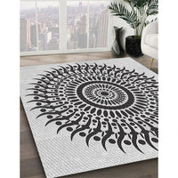 Patterned Platinum Gray Novelty Rug, pat1886