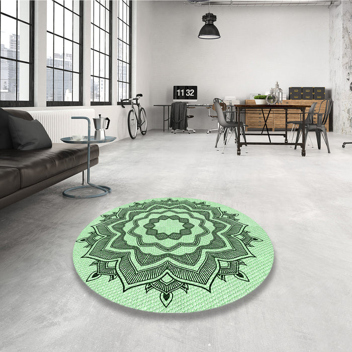 Round Patterned Mint Green Rug in a Office, pat1890grn