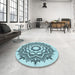 Round Patterned Deep-Sea Green Rug in a Office, pat1890lblu