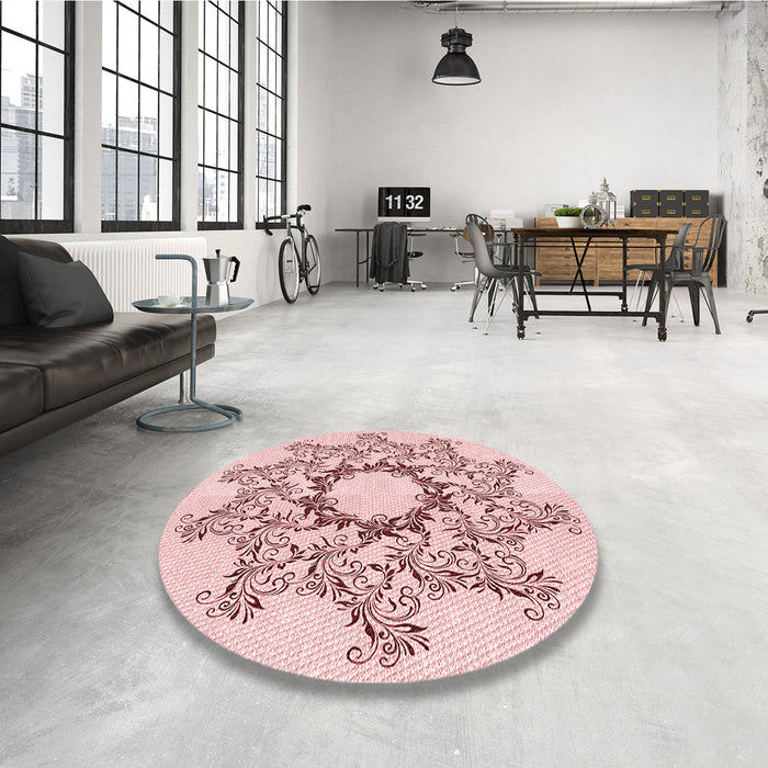 Round Patterned Red Rug in a Office, pat1892rd