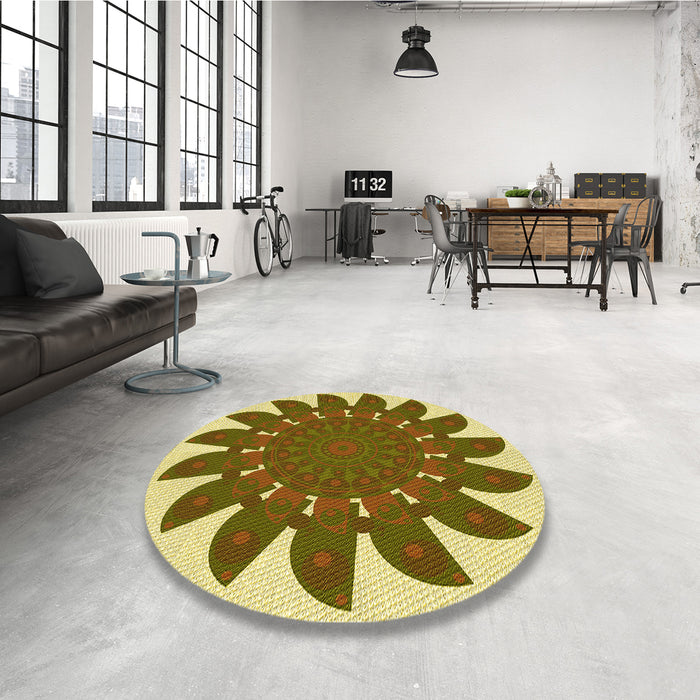 Round Patterned Dark Bronze Brown Rug in a Office, pat1897yw