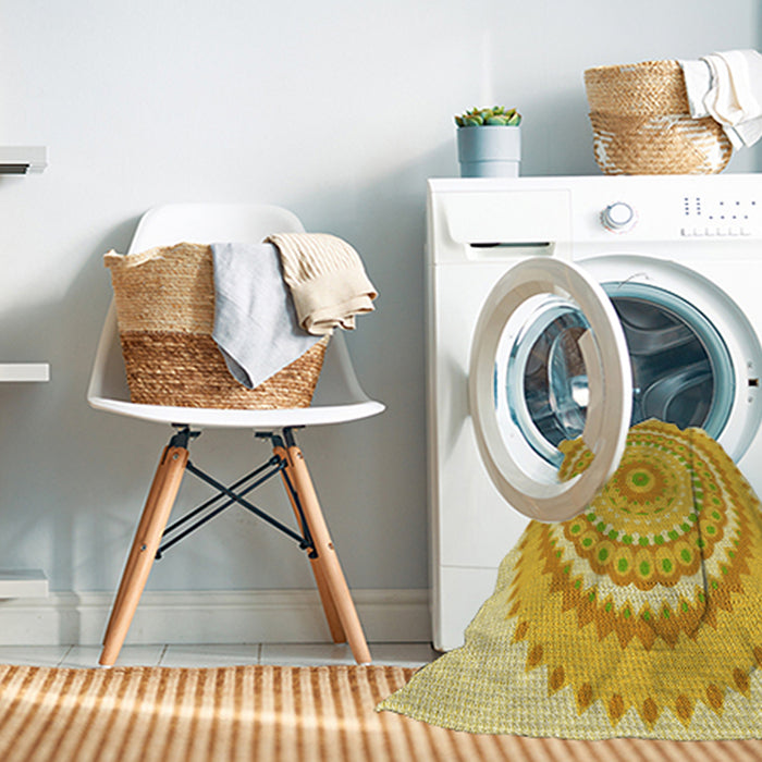 Machine Washable Transitional Bold Yellow Rug in a Washing Machine, wshpat1899yw