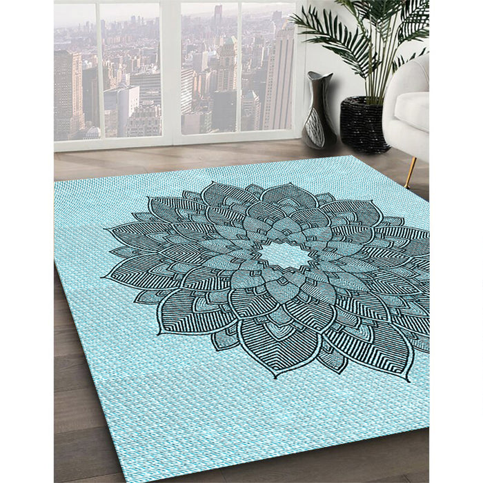 Patterned Deep-Sea Green Rug in Family Room, pat1902lblu