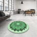 Round Patterned Green Rug in a Office, pat1903grn