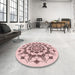 Round Patterned Red Rug in a Office, pat1904rd