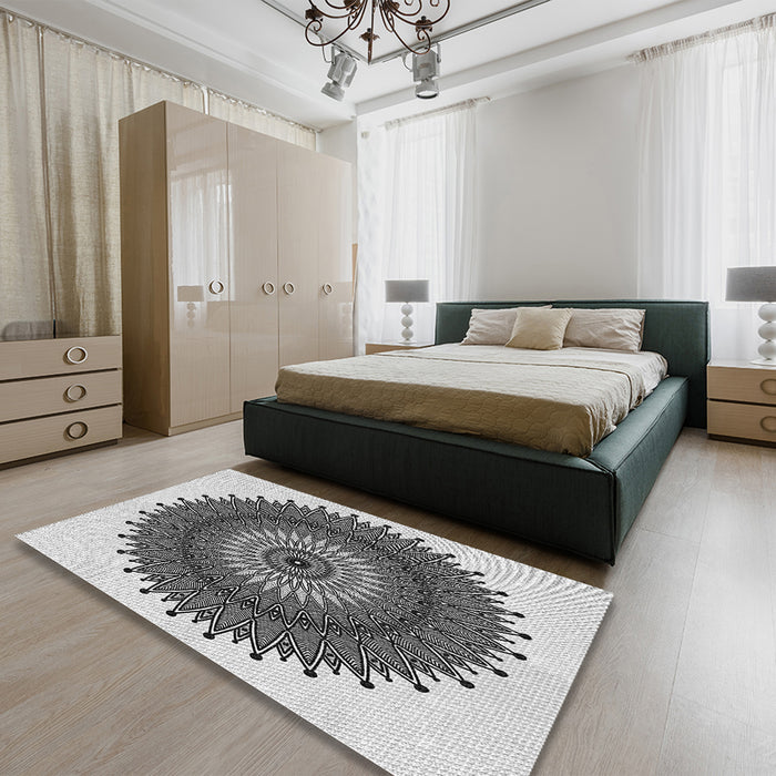 Patterned Gray Rug in a Bedroom, pat1905gry