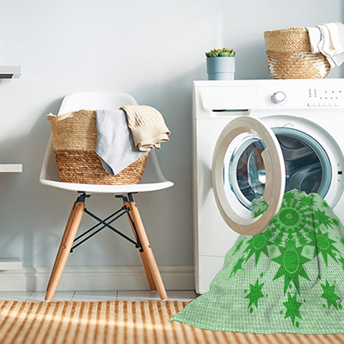 Machine Washable Transitional Green Rug in a Washing Machine, wshpat1908grn