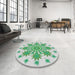 Round Machine Washable Transitional Green Rug in a Office, wshpat1908