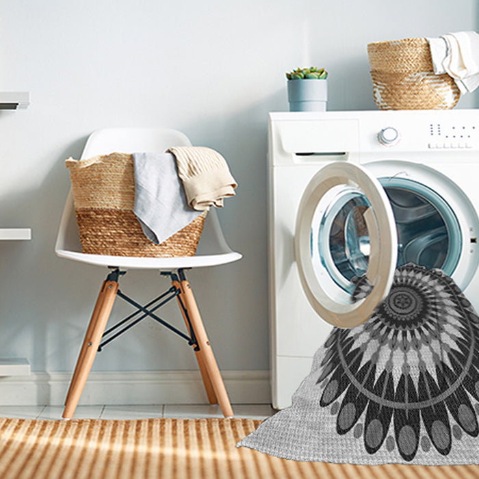 Machine Washable Transitional Platinum Silver Gray Rug in a Washing Machine, wshpat1910gry