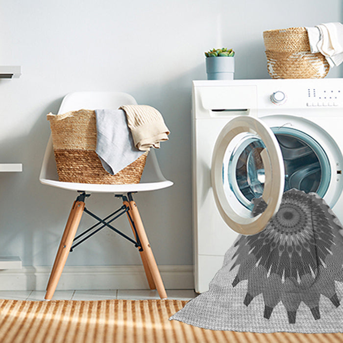 Machine Washable Transitional Platinum Silver Gray Rug in a Washing Machine, wshpat1912gry