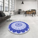 Round Patterned Blue Rug in a Office, pat1913blu