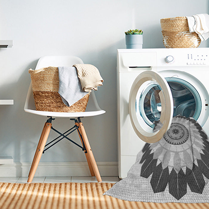 Machine Washable Transitional Smokey Gray Rug in a Washing Machine, wshpat1913gry