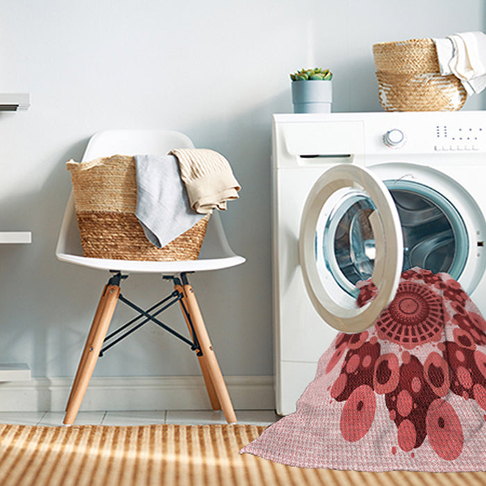 Machine Washable Transitional Pastel Pink Rug in a Washing Machine, wshpat1918rd